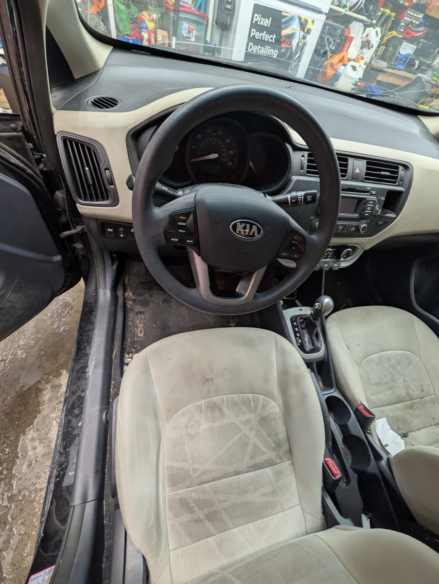 Kia Rio detailing